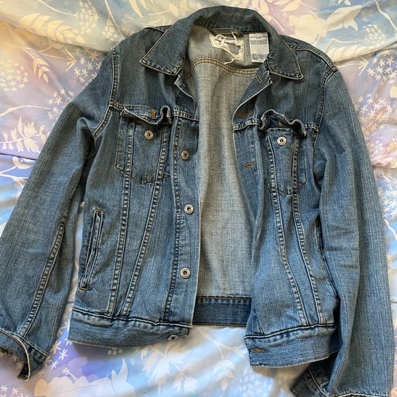 Jean jacket and Blue blazer - Picture 4 of 4